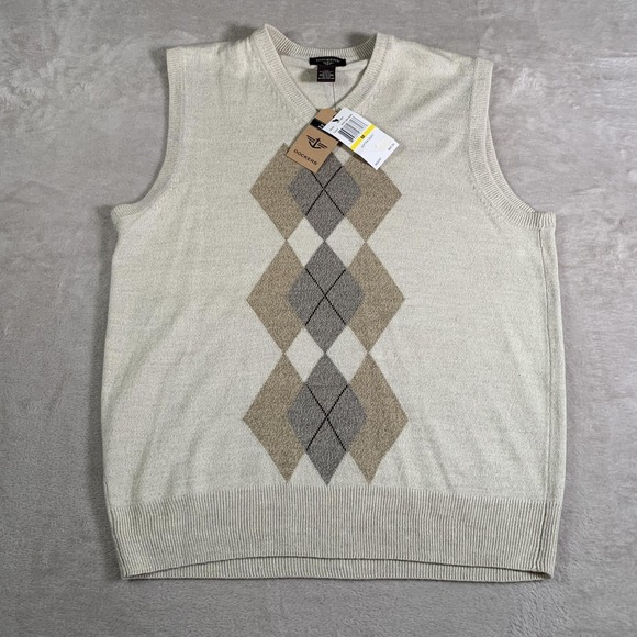 Dockers Sweater Vest Mens Medium Beige Argyle Diamond Knit V-Neck Acrylic NEW - Picture 1 of 8